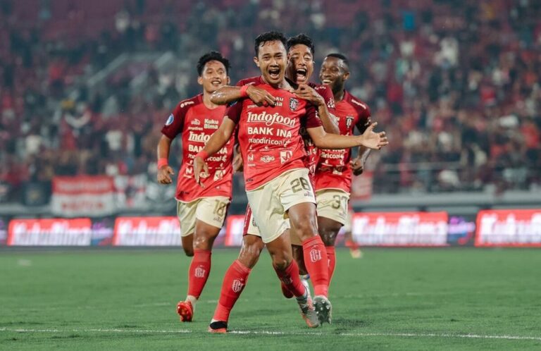 Link Nonton Bali United vs Persib